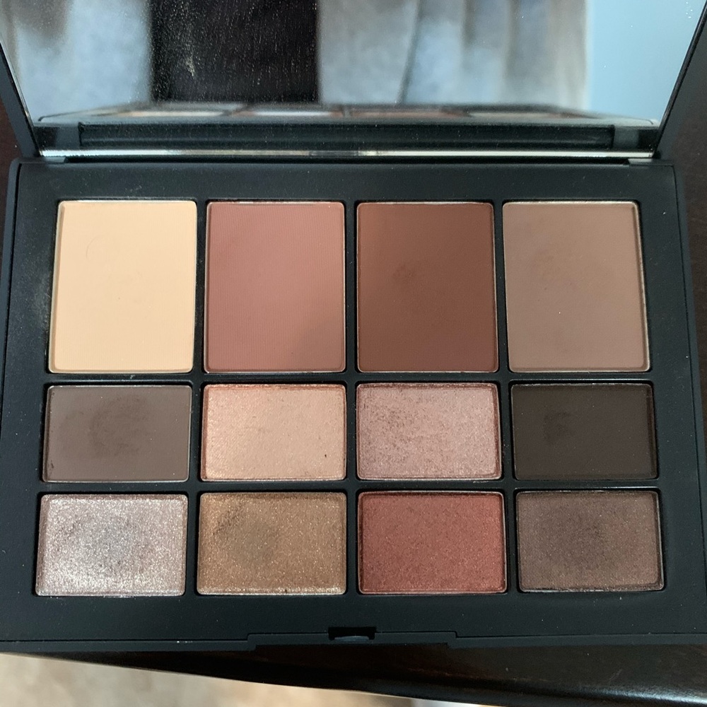 NARS skin deep palette